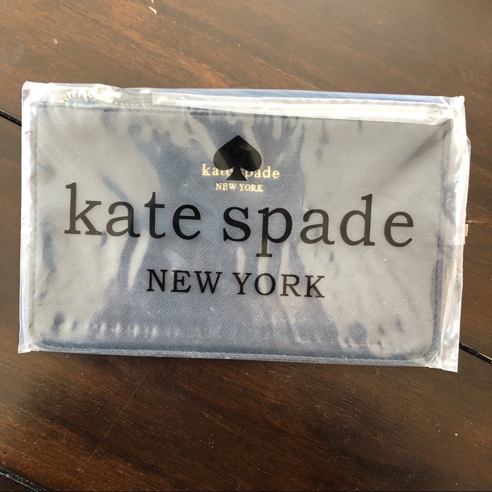 New Kate spade black wristlet - Picture 2 of 5